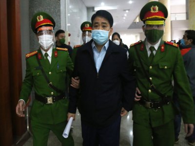 Ông Nguyễn Đức Chung phản đối lời khai của thuộc cấp